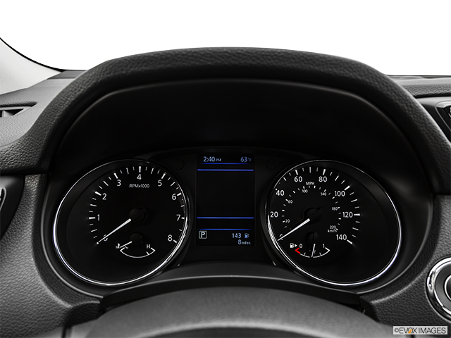 2019 Nissan Rogue | Speedometer/tachometer
