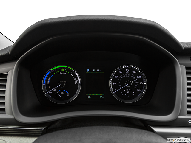 2019 Hyundai Sonata Plug-in Hybrid | Speedometer/tachometer