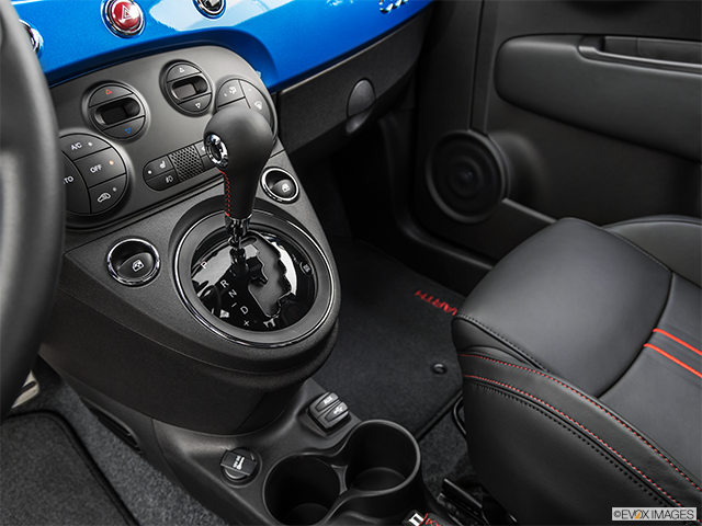 2019 Fiat 500 Hatchback | Gear shifter/center console