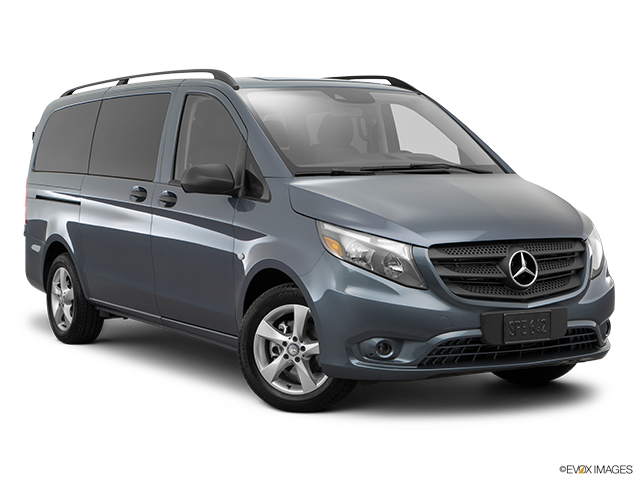 2019 Mercedes-Benz Metris Passenger Van | Front passenger 3/4 w/ wheels turned
