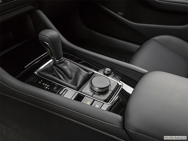 2019 Mazda MAZDA3 | Gear shifter/center console