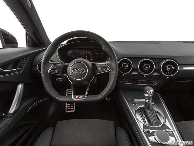 2019 Audi TT | Steering wheel/Center Console