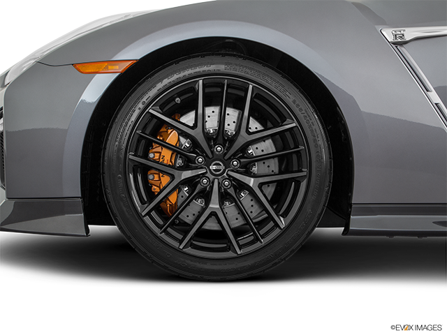 2019 Nissan GT-R | Front Drivers side wheel at profile