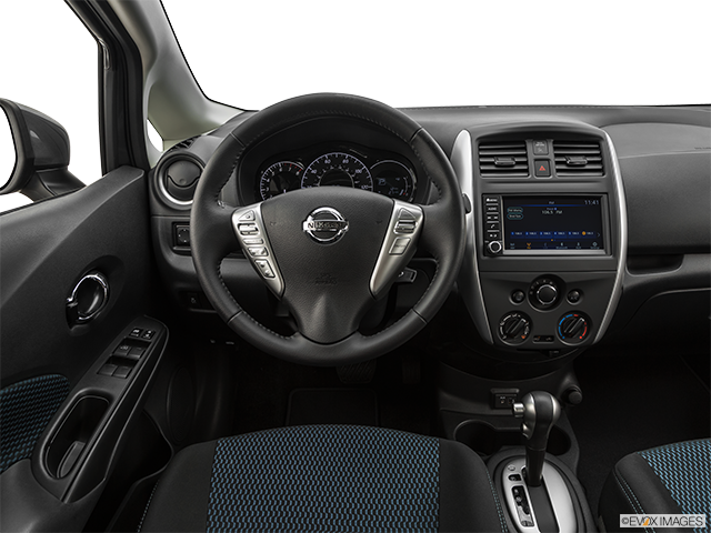 2019 Nissan Versa Note | Steering wheel/Center Console