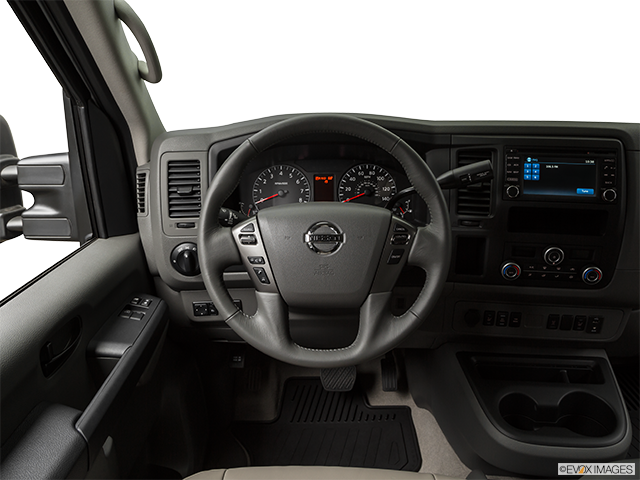 2019 Nissan NV Tourisme | Steering wheel/Center Console