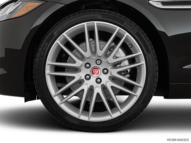 2019 Jaguar XF | Front Drivers side wheel at profile