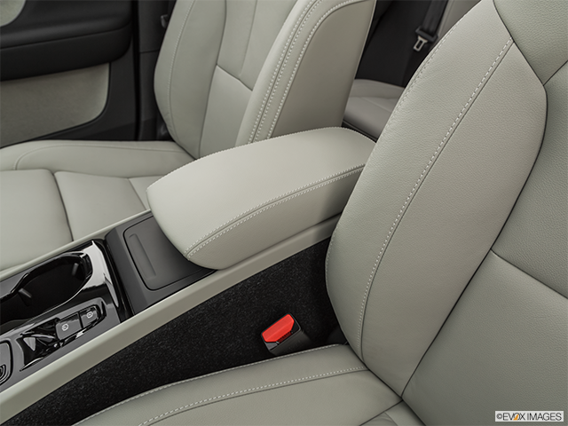 2019 Volvo XC40 | Front center console with closed lid, from driver’s side looking down