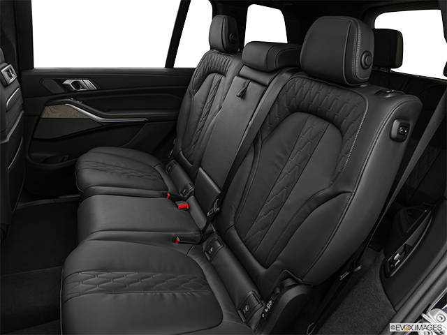 2019 BMW X7 | Rear seats from Drivers Side