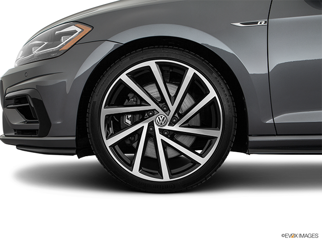 2019 Volkswagen Golf R | Front Drivers side wheel at profile
