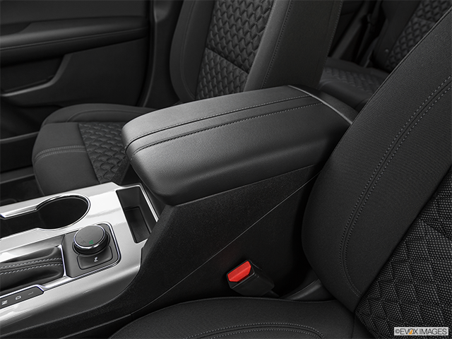 2019 Chevrolet Blazer | Front center console with closed lid, from driver’s side looking down