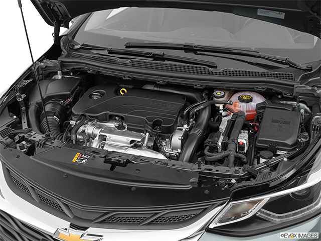 2019 Chevrolet Cruze | Engine