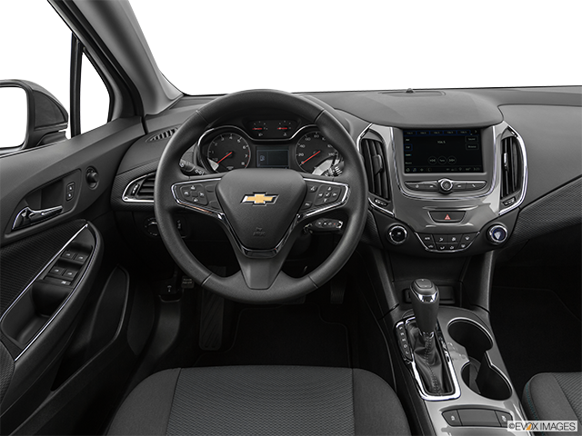 2019 Chevrolet Cruze | Steering wheel/Center Console
