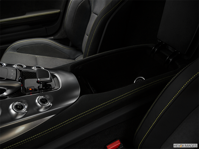 2022 Mercedes-Benz AMG GT | Front center divider