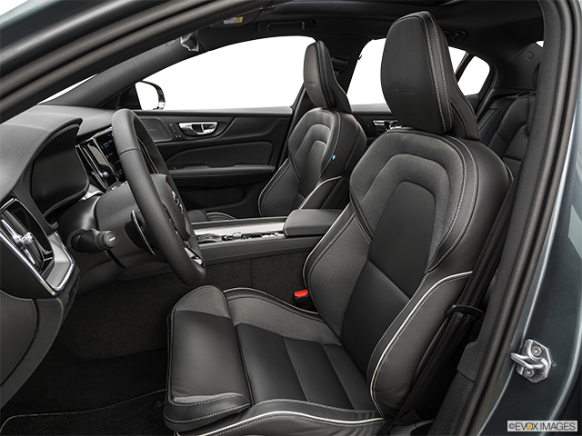 2019 Volvo S60 | Front seats from Drivers Side