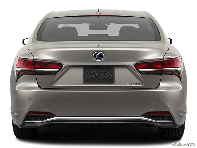 2019 Lexus LS 500h L AWD | Low/wide rear