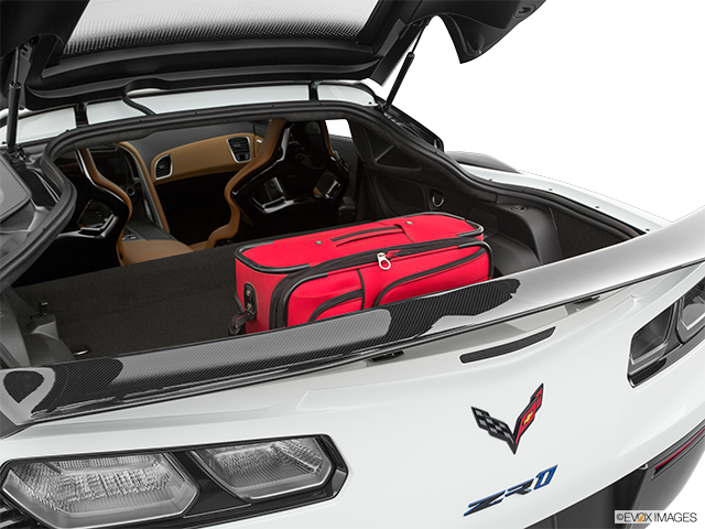 2019 Chevrolet Corvette | Trunk props