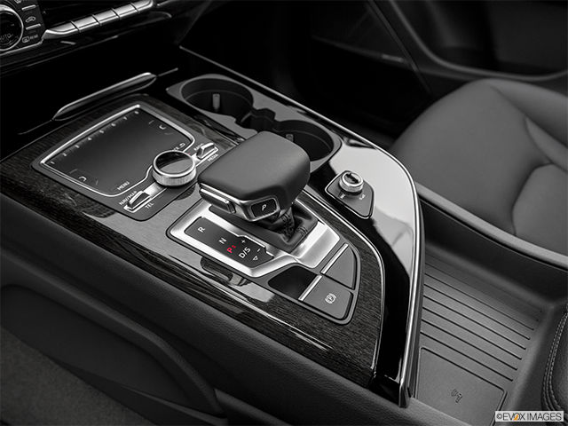 2019 Audi Q7 | Gear shifter/center console