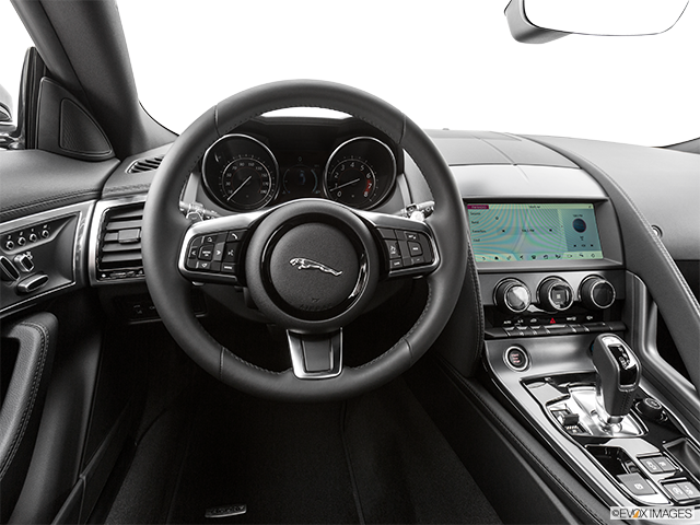 2019 Jaguar F-TYPE | Steering wheel/Center Console
