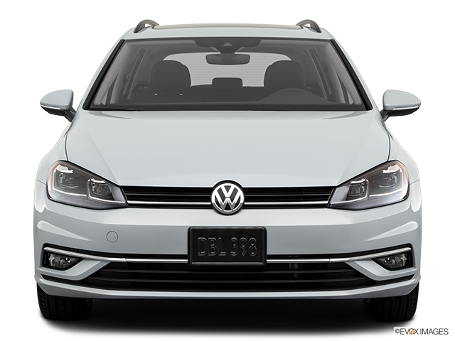 2019 Volkswagen Golf SportWagen | Low/wide front