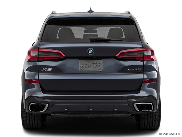 2019 BMW X5 | Low/wide rear