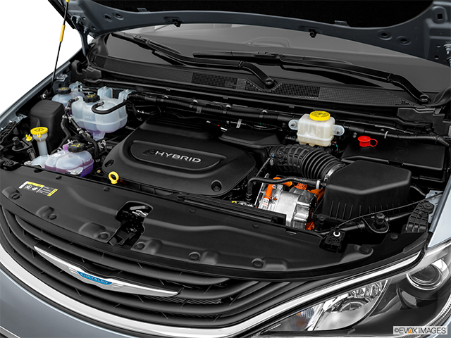 2019 Chrysler Pacifica Hybrid | Engine