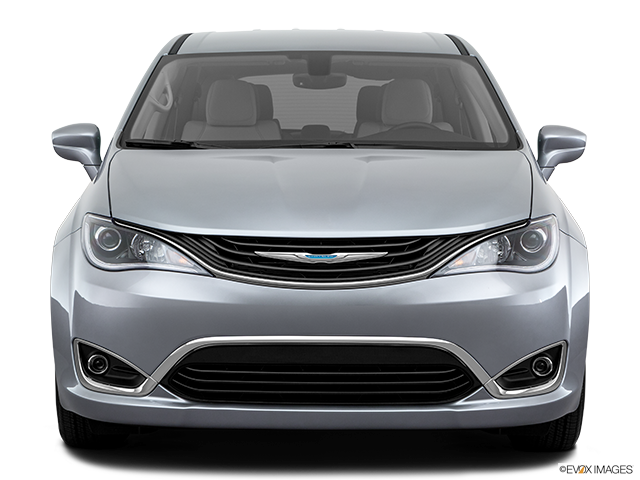 2019 Chrysler Pacifica Hybrid | Low/wide front