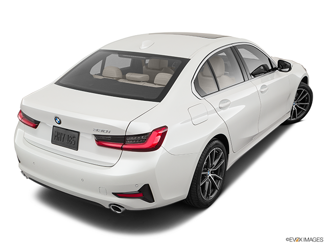 2019 BMW 3 Series | Rear 3/4 angle view