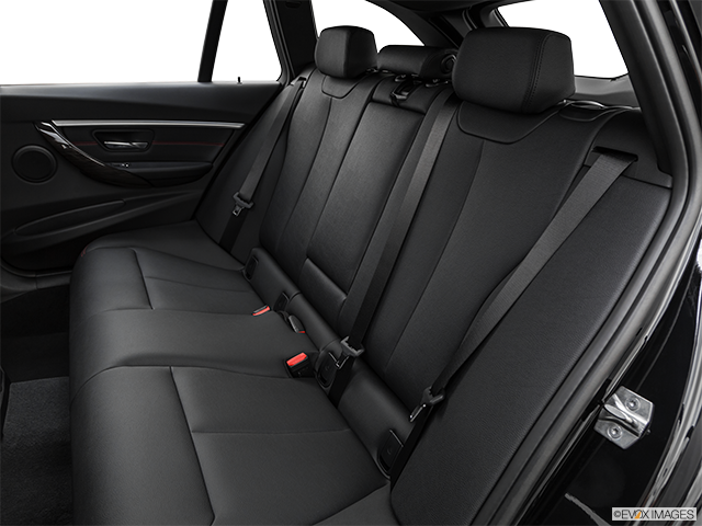2019 BMW 3 Series | Rear seats from Drivers Side