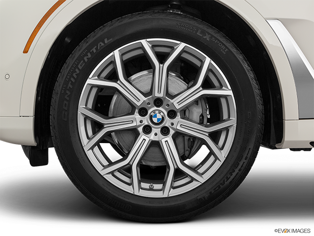 2019 BMW X7 | Front Drivers side wheel at profile
