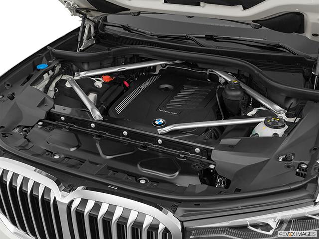 2019 BMW X7 | Engine
