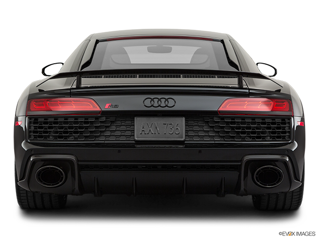 2021 Audi R8 | Low/wide rear