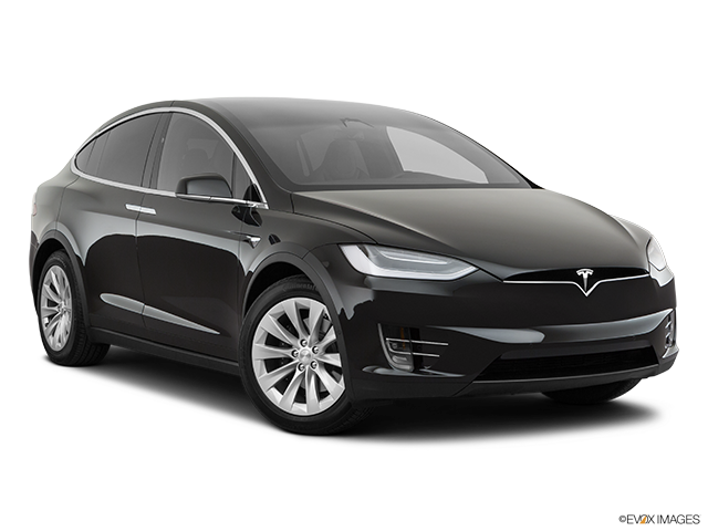 2019 Tesla Model X | Front passenger 3/4 w/ wheels turned