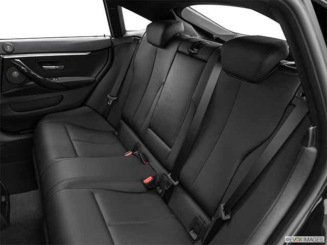 2022 BMW 4 Series | Rear seats from Drivers Side
