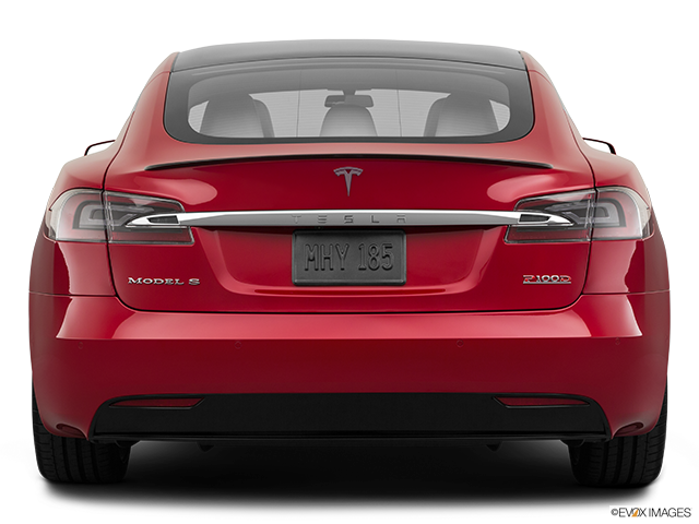 2019 Tesla Model S | Low/wide rear