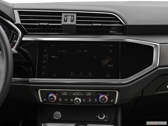 2019 Audi Q3 | Closeup of radio head unit
