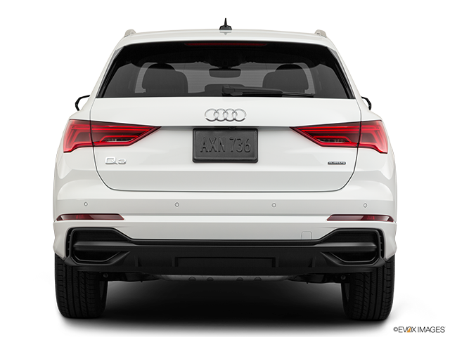 2019 Audi Q3 | Low/wide rear