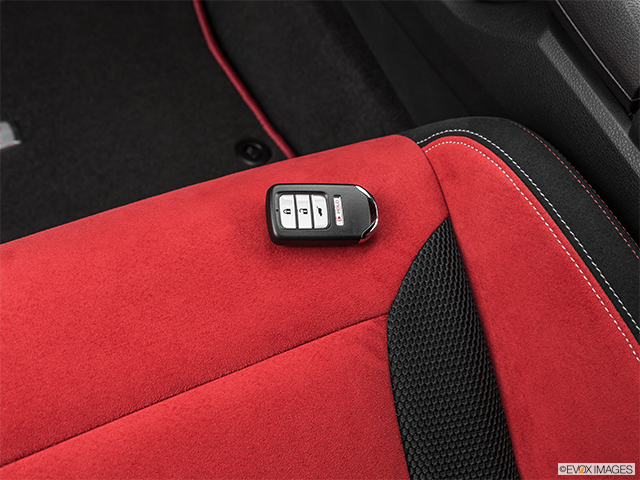 2020 Honda Civic Type R | Key fob on driver’s seat