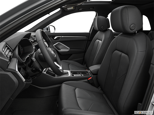 2019 Audi Q3 | Front seats from Drivers Side