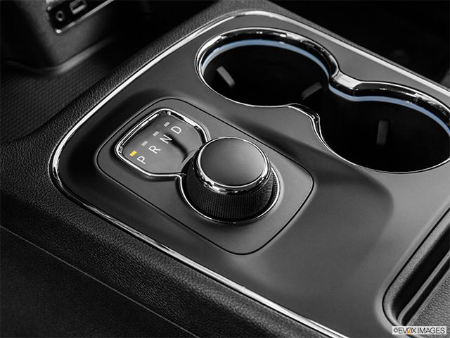 2015 Dodge Durango | Gear shifter/center console