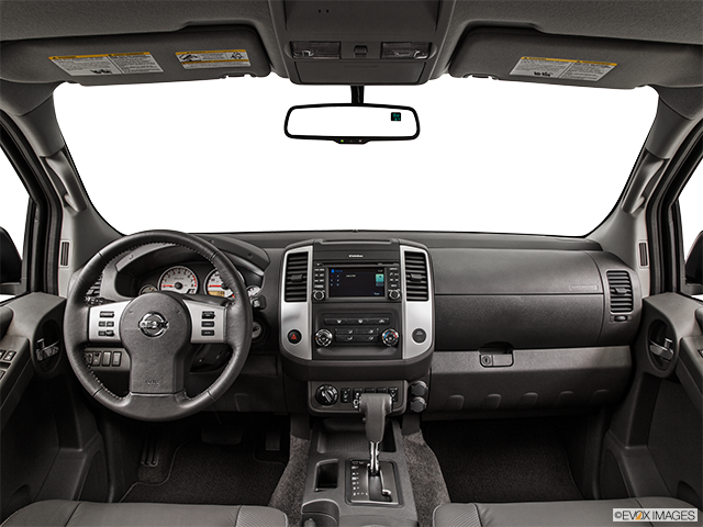 2015 Nissan Xterra | Centered wide dash shot