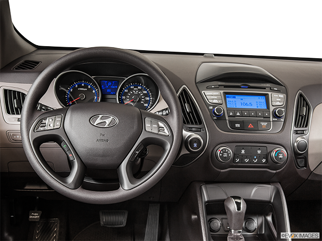 2015 Hyundai Tucson | Steering wheel/Center Console