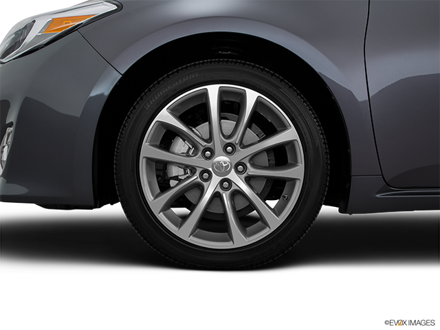 2015 Toyota Avalon | Front Drivers side wheel at profile