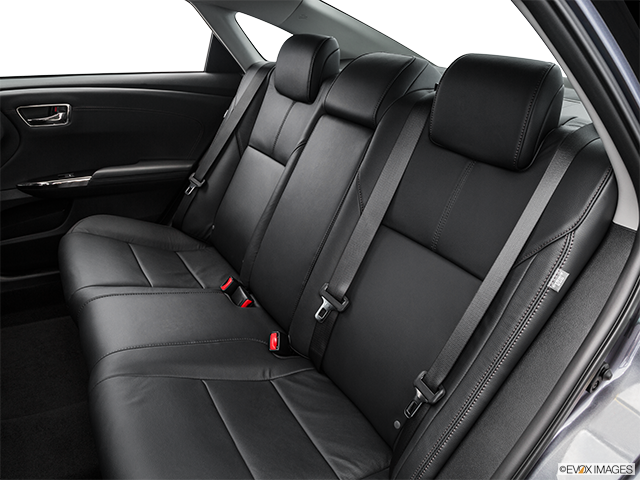 2015 Toyota Avalon | Rear seats from Drivers Side