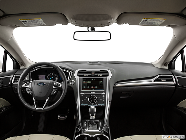 2015 Ford Fusion | Centered wide dash shot