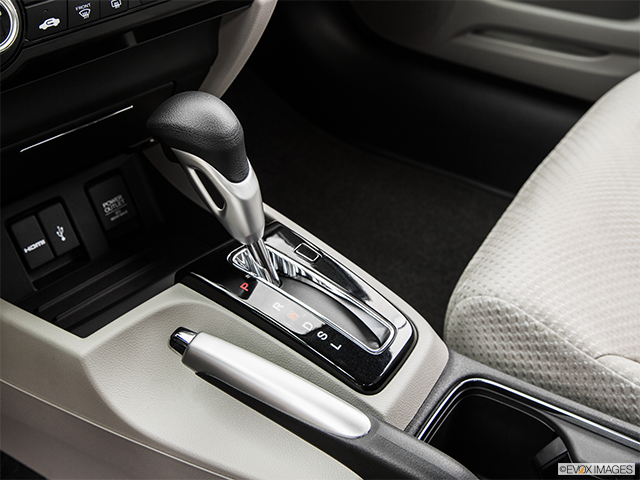 2015 Honda Civic Hybrid | Gear shifter/center console