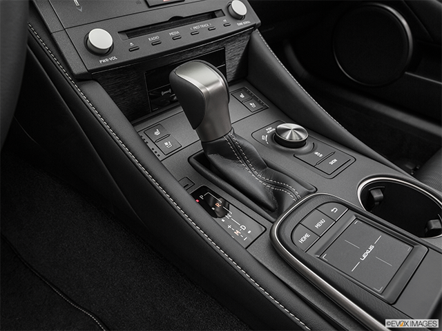 2015 Lexus RC 350 | Gear shifter/center console