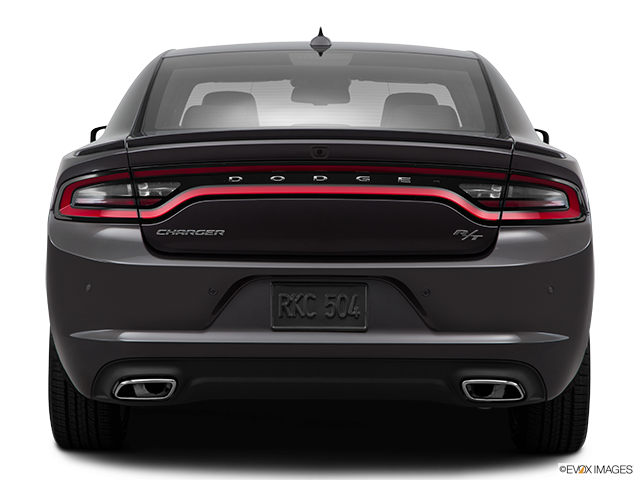 2015 Dodge Charger | Low/wide rear