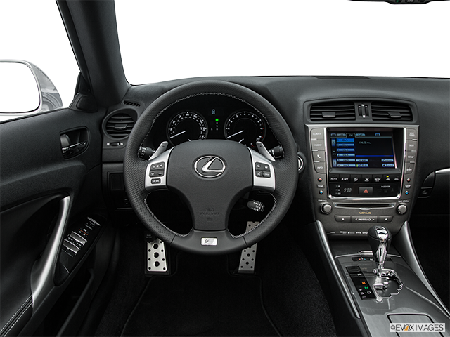 2015 Lexus IS 250C | Steering wheel/Center Console