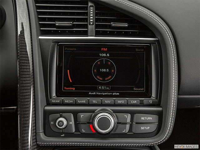 2015 Audi R8 | Closeup of radio head unit