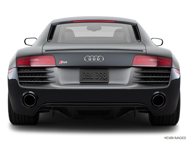 2015 Audi R8 | Low/wide rear